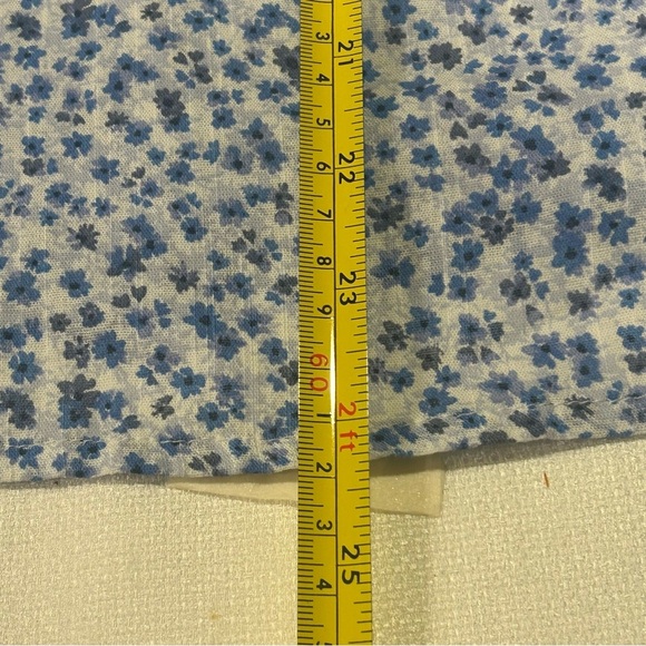 NWT GAP Flutter Sleeve Split Neck Tie Flower Blouse/ Shirt Size Medium - Picture 5 of 11